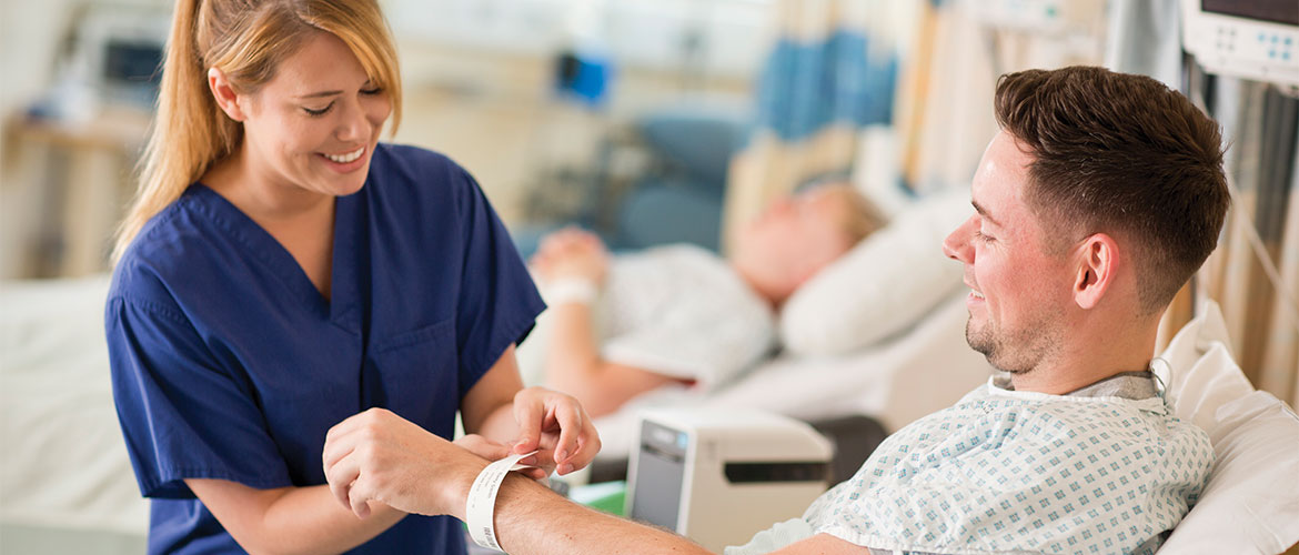 Krankenpfegerin Light Patient Patientenarmband AUS Etikettendrucker Um Handgelenk