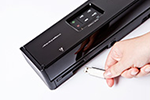 ADS-1100W ermöglicht Scannen direkt auf den USB-Stick